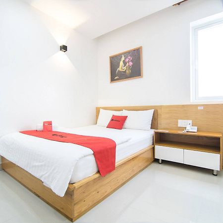 Reddoorz Plus Near Lotte Mart Cong Hoa Bandar Ho Chi Minh Luaran gambar