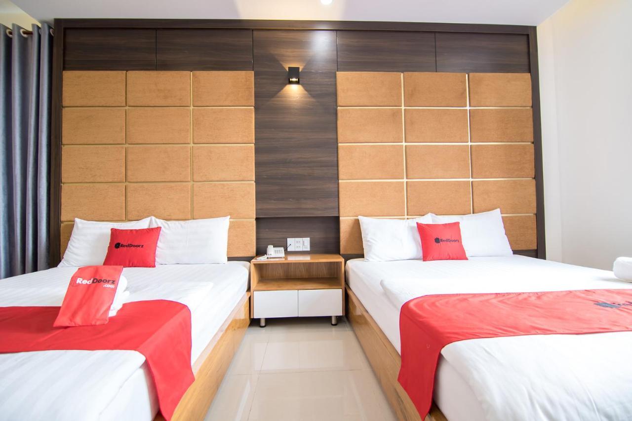 Reddoorz Plus Near Lotte Mart Cong Hoa Bandar Ho Chi Minh Luaran gambar