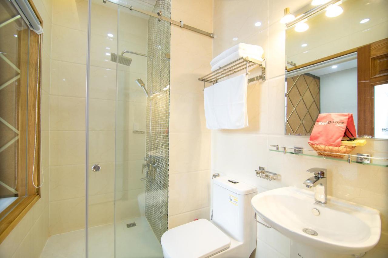 Reddoorz Plus Near Lotte Mart Cong Hoa Bandar Ho Chi Minh Luaran gambar