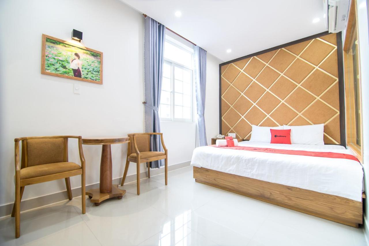 Reddoorz Plus Near Lotte Mart Cong Hoa Bandar Ho Chi Minh Luaran gambar