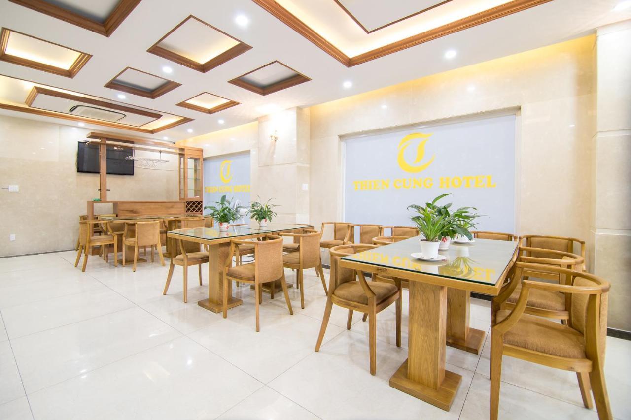 Reddoorz Plus Near Lotte Mart Cong Hoa Bandar Ho Chi Minh Luaran gambar